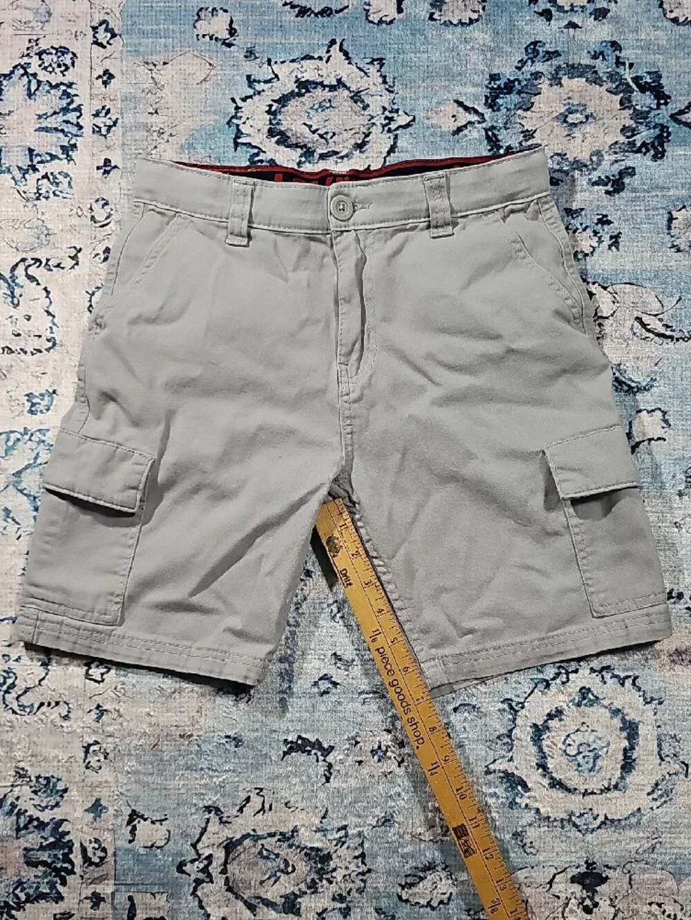 Levis Boys Gray Cargo Shorts Size 14 Regular Adjustable Waist Cotton Blend‎ 27W